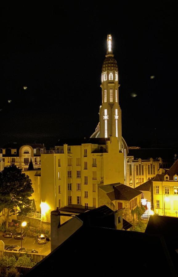 Le Vichy Centre, Spacieux Et Cosy T2 Avec Vue, Au Calme المظهر الخارجي الصورة